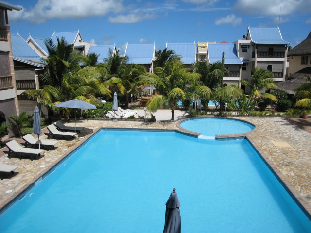 P1010962_View_From_Le_Palmiste_Hotel3_c.JPG