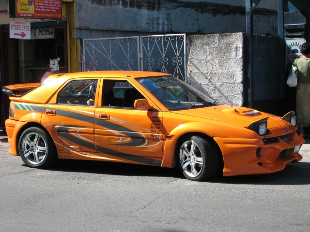 P1010969_Pimped_Car_At_Grand_Bay_c.JPG