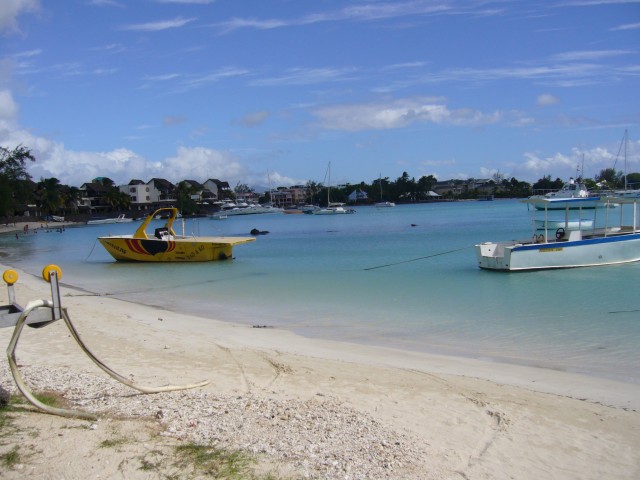 P1010970_Beach_At_Grand_Bay.JPG