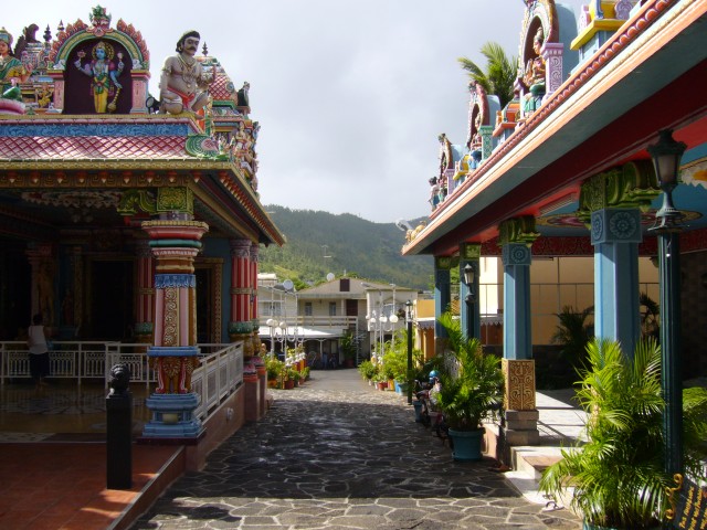 P1020028_Tempel_Before_Port_Louis6.JPG
