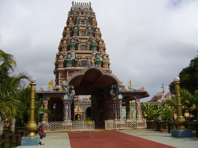 P1020030_Mianski_Tempel_Port_Louis2.JPG