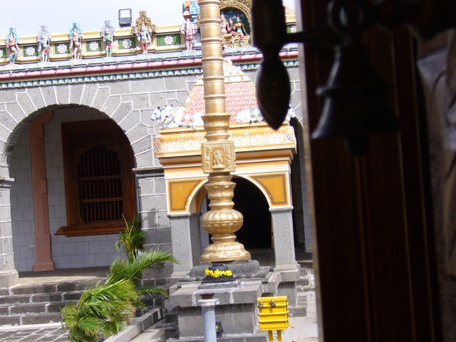 P1020032_Mianski_Tempel_Port_Louis4.JPG