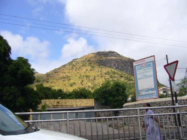 P1020039_Mountains_At_Port_Louis1.JPG