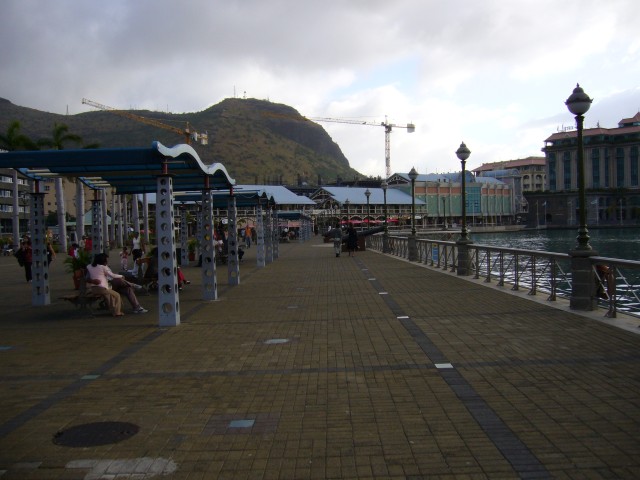 P1020182_Waterfront_Port_Louis3.JPG