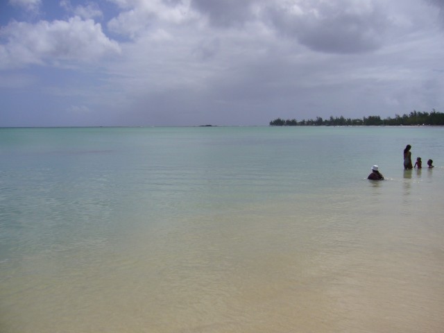 P1020193_Mon_Choisy_Beach1.JPG