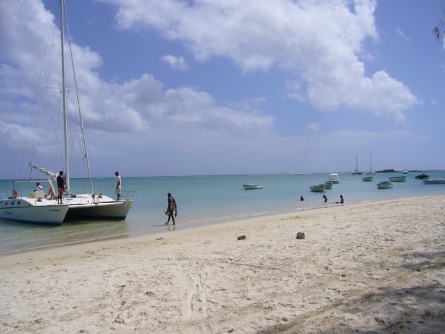 P1020198_Mon_Choisy_Beach5.JPG