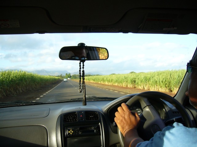 P1020233_Taxiride_To_The_South1.JPG