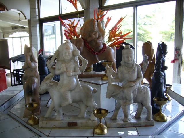 P1020270_The_Temple_At_Grand_Bassin12.JPG