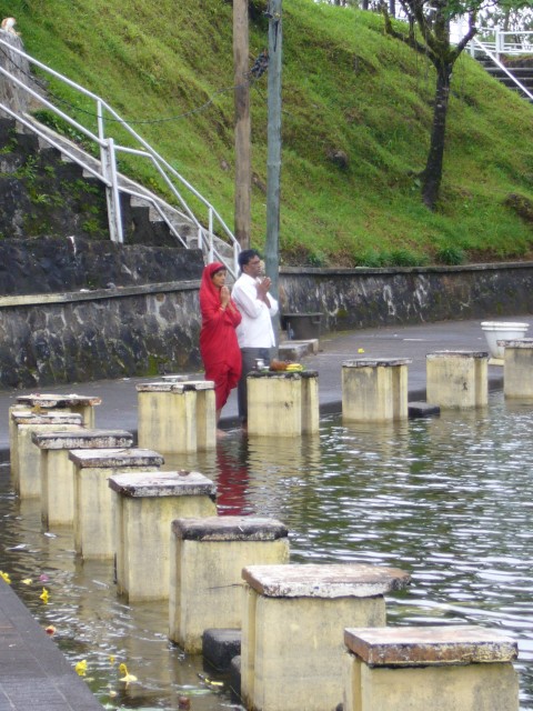P1020276_Way_Arround_Grand_Bassin5.JPG