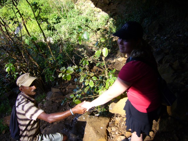 P1020388_Way_To_The_2nd_Bassin_Of_The_Tamarin_Falls2.JPG