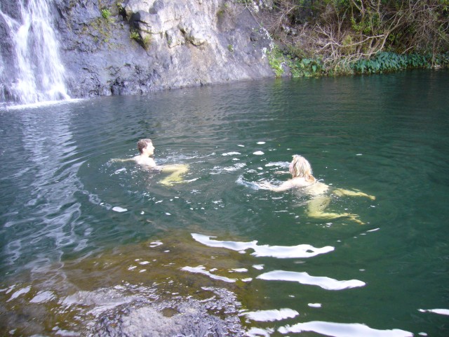 P1020407_In_The_4th_Bassin_Of_The_Tamarin_Fall2.JPG