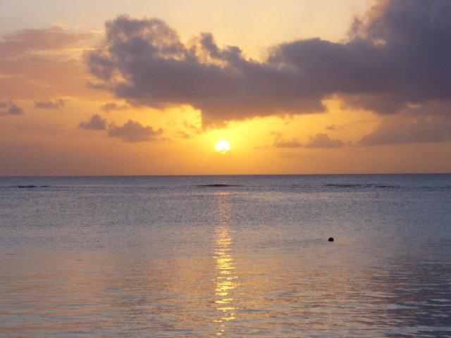 P1020445_Sunset_At_Beach_From_Troux_Aux_Biches2.JPG