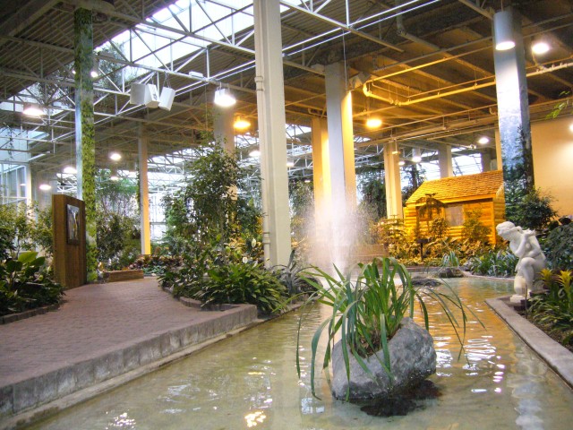 Canada-Alberta-Calgary-Devonian_Gardens-Lake_and_fontains_5_2816x2112.jpg