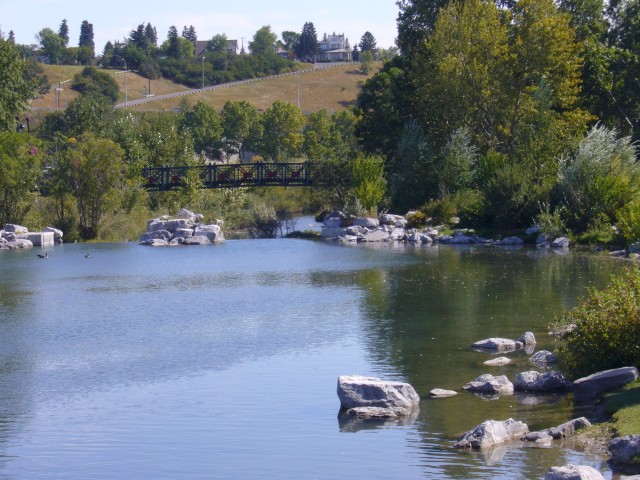 Canada-Alberta-Calgary-Princes_Island_Park-False_Creek_1_2816x2112.jpg