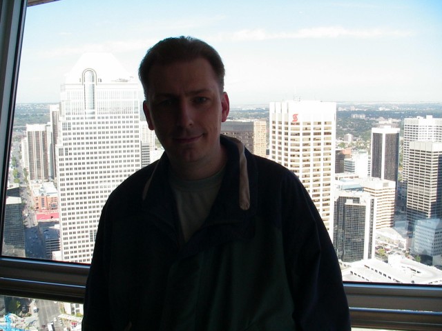 Canada-Alberta-Calgary-Tower-Christian_in_front_of_Skyscrapers_1632x1224.jpg