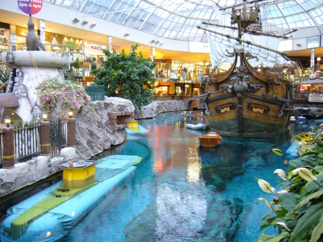 Canada-Alberta-Edmonton-West_Ed_Mall-Submarine_and_pirate_ship_2816x2112.jpg