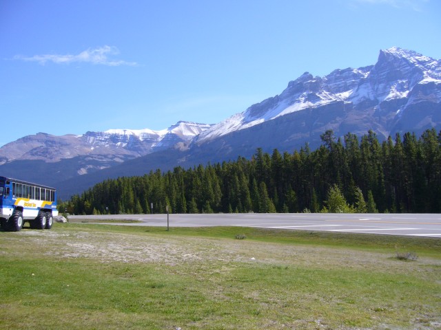 Canada-Alberta-Jasper_NPark-Columbia_Icefield-Panorama_2816x2112.jpg