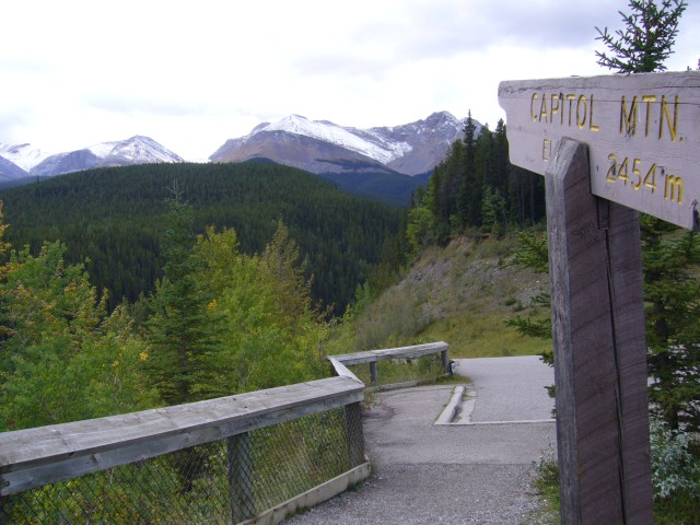 Canada-Alberta-Jasper_NPark-Fiddle_Valley-Capital_Mtn_2816x2112.jpg