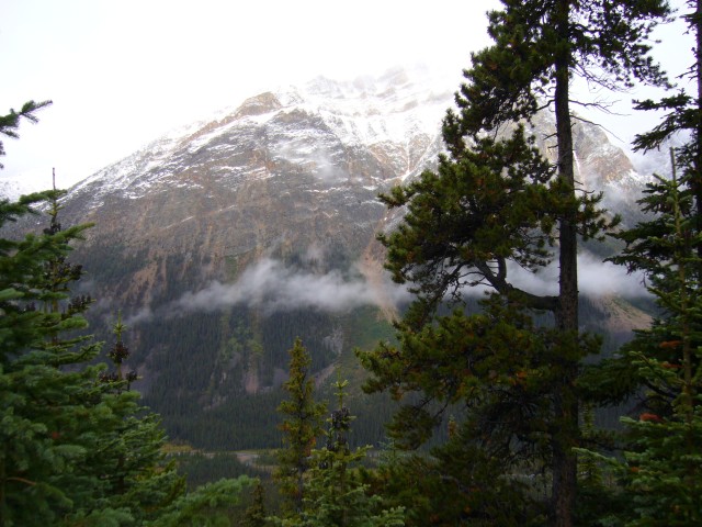 Canada-Alberta-Jasper_NPark-Mt_Edith_Cavell-Snowy_Mtn_3_2816x2112.jpg