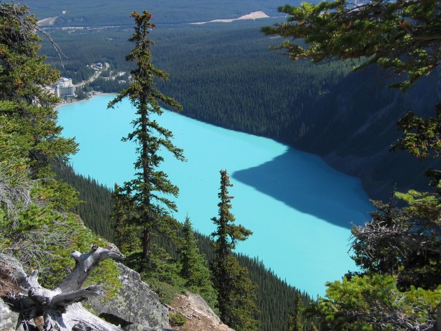 Canada-Alberta-Banff_NPark-Big_Beehive-View_to_lake_louise_3_2272x1704.jpg