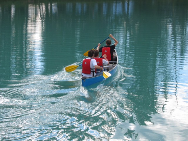 Canada-Alberta-Banff_NPark-Bow_river-Canoe_2272x1704.jpg