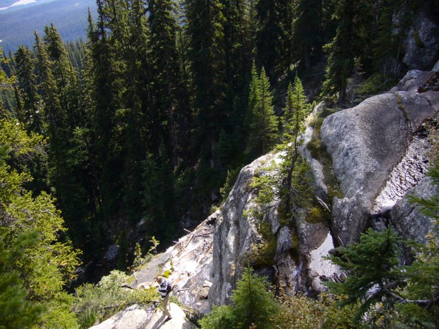 Canada-Alberta-Banff_NPark-Lake_Agnes-Lake_outlet_3_2816x2112.jpg