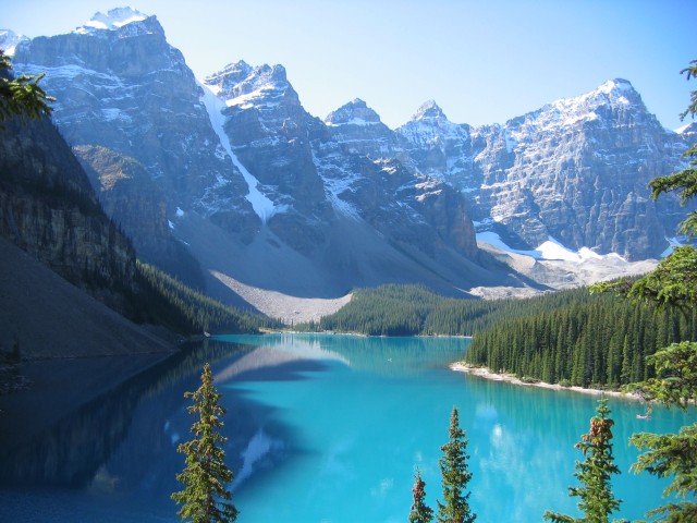 Canada-Alberta-Banff_NPark-Moriane_Lake-Overview_7_2272x1704.jpg