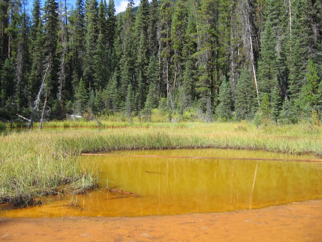 Canada-British_Columbia-Kootenay_NPark-Ochre_Beds-Paint_pots_4_2272x1704.jpg