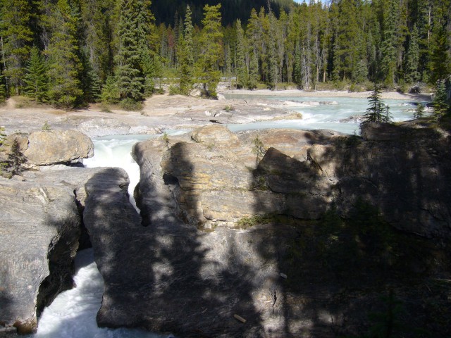 Canada-British_Columbia-Yoho_NPark-Kicking_Horse_River-Natural_Bridge_3_2816x2112.jpg