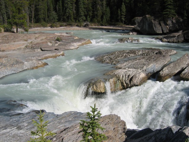 Canada-British_Columbia-Yoho_NPark-Kicking_Horse_River_2_2272x1704.jpg