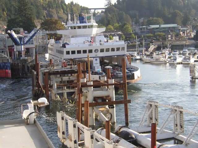 Canada-British_Columbia-Horseshoe_bay-Ferry_2_1984x1488.jpg