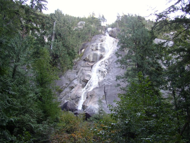 Canada-British_Columbia-Shannon_Falls_PPark-Falls_5_1984x1488.jpg