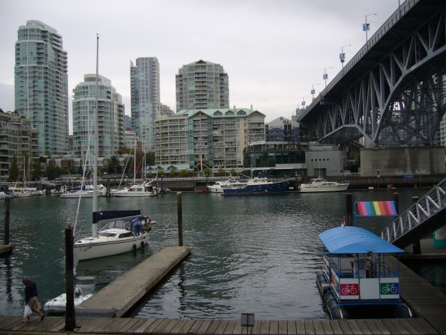 Canada-British_Columbia-Vancouver-Granville_Island-False_creek_and_granville_bridge_2816x211.jpg