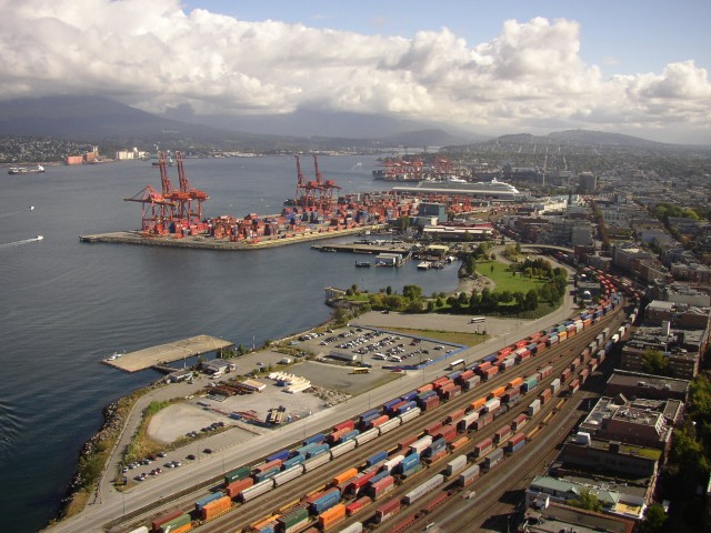 Canada-British_Columbia-Vancouver-Harbour_Centre_Tower-View_to_Ship_terminal_2_1984x1488.jpg