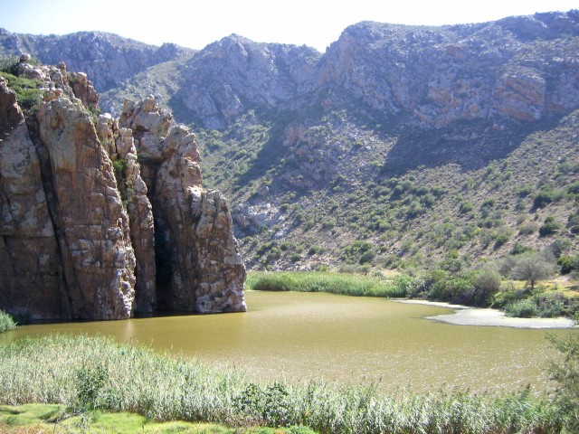 South_Africa_Little_Karoo_Lake_2048x1536.jpg