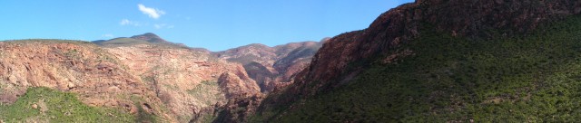 South_Africa_Little_Karoo_Mountain_Panorama_2_4683x999.jpg