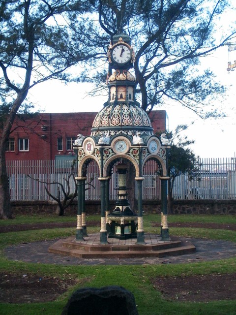 South_Africa_Durban_Old_clock_1632x1224.jpg